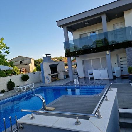 Apartman Paola Vrh  المظهر الخارجي الصورة