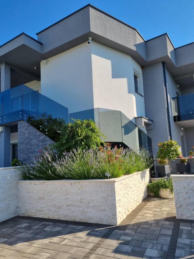 Apartman Paola Vrh  المظهر الخارجي الصورة