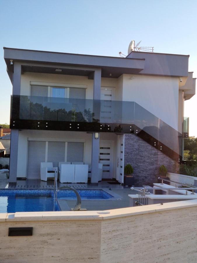 Apartman Paola Vrh  المظهر الخارجي الصورة